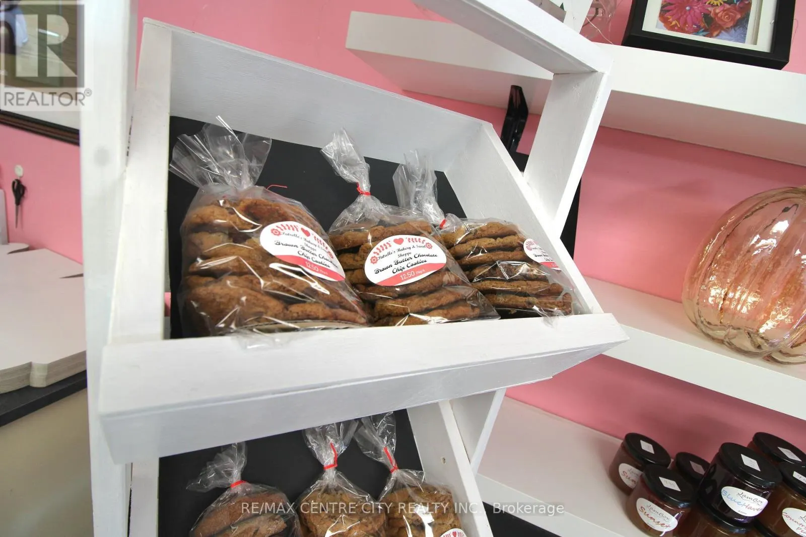 6 - 954 LEATHORNE STREET, #6