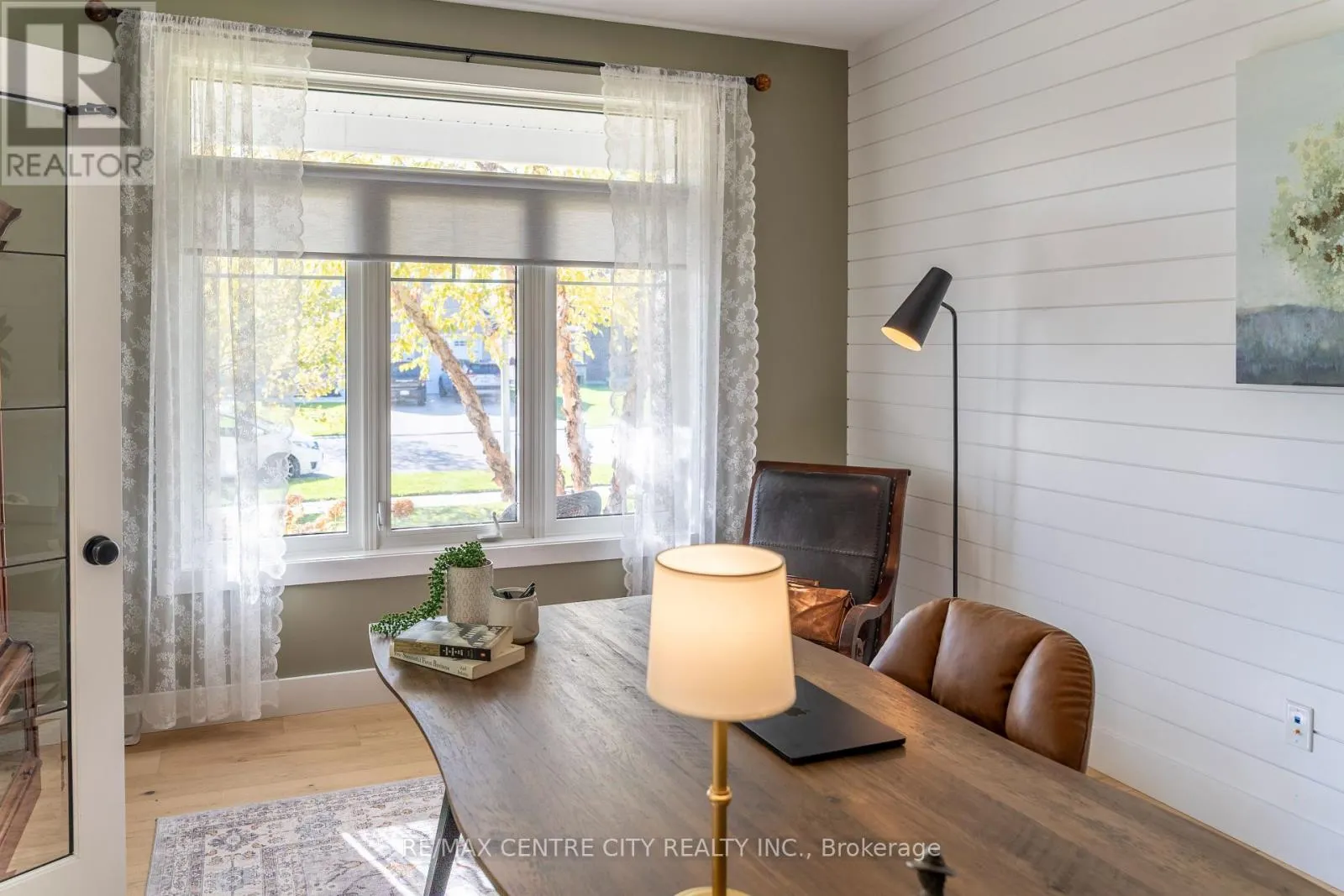 56 CAVERHILL CRESCENT