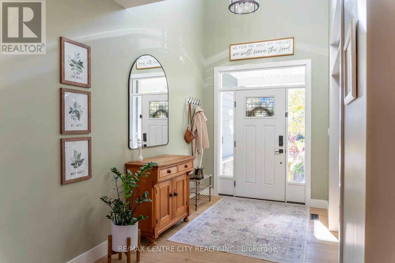 56 CAVERHILL CRESCENT