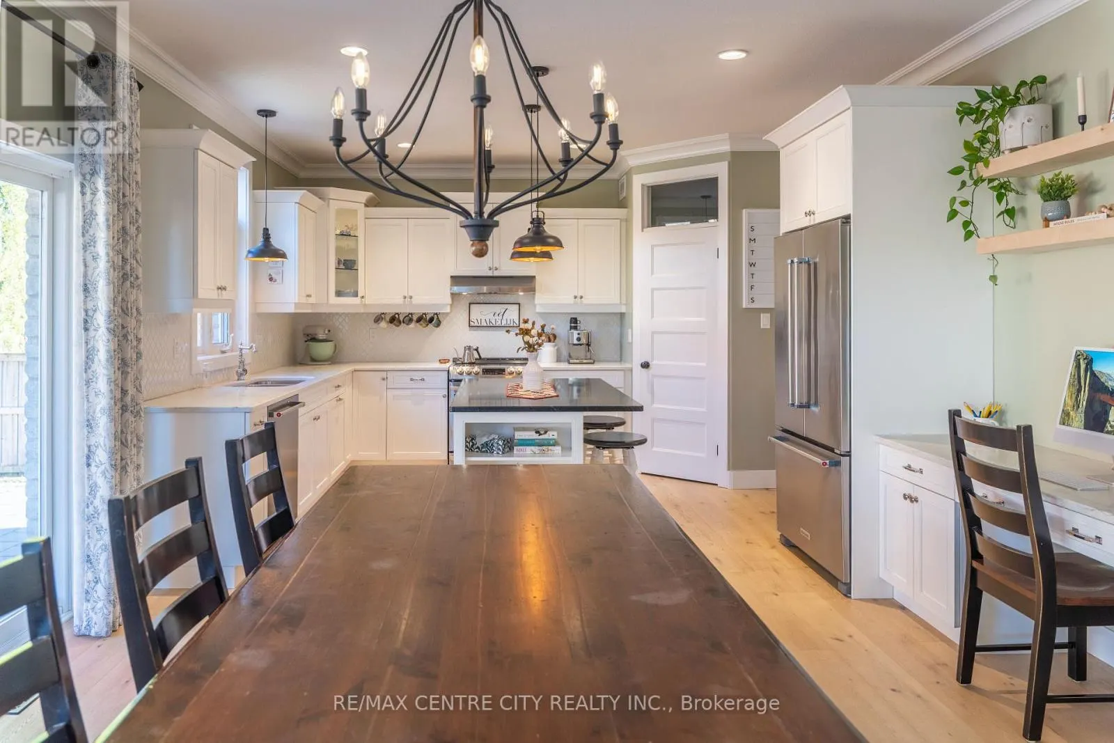 56 CAVERHILL CRESCENT