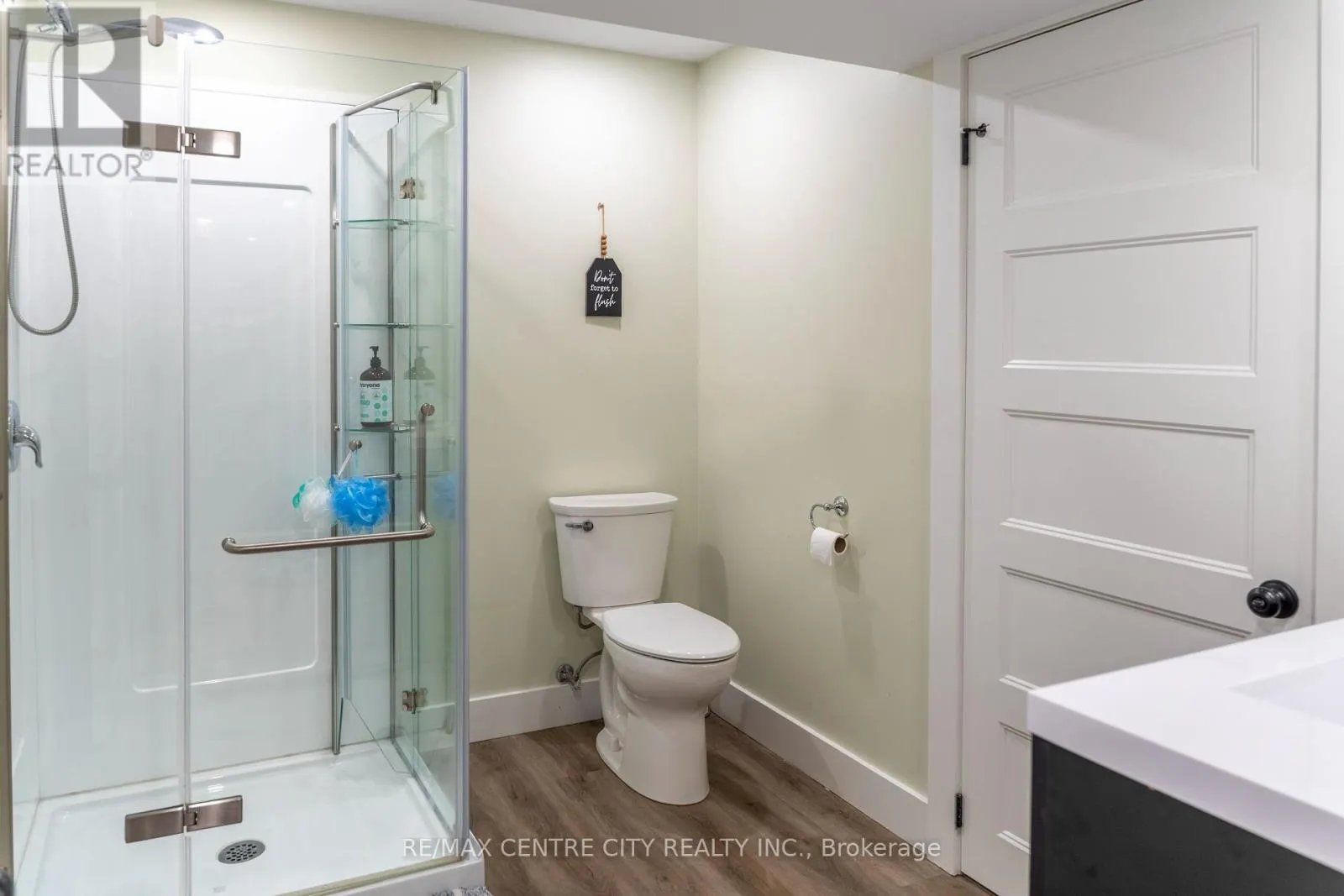 56 CAVERHILL CRESCENT