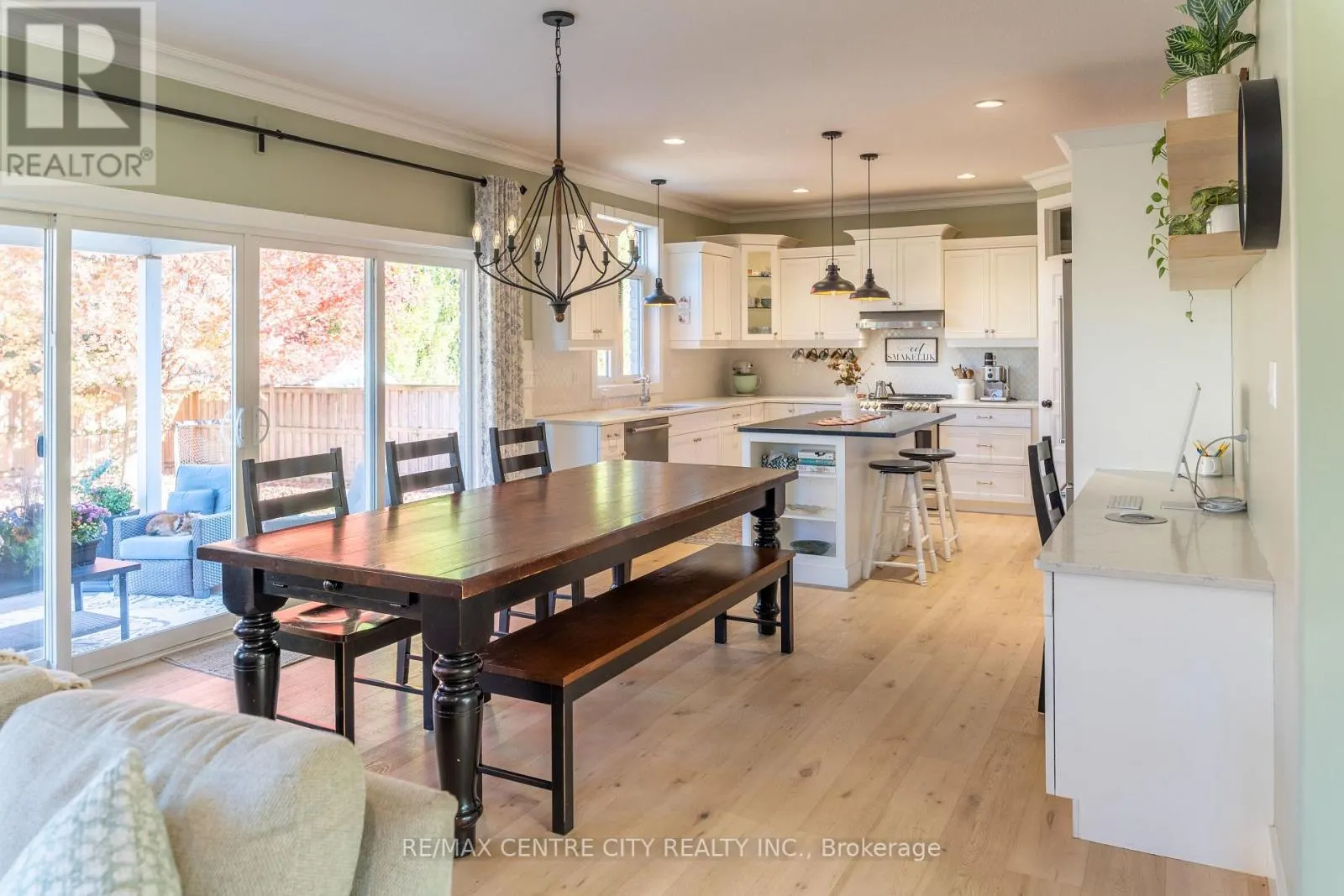 56 CAVERHILL CRESCENT