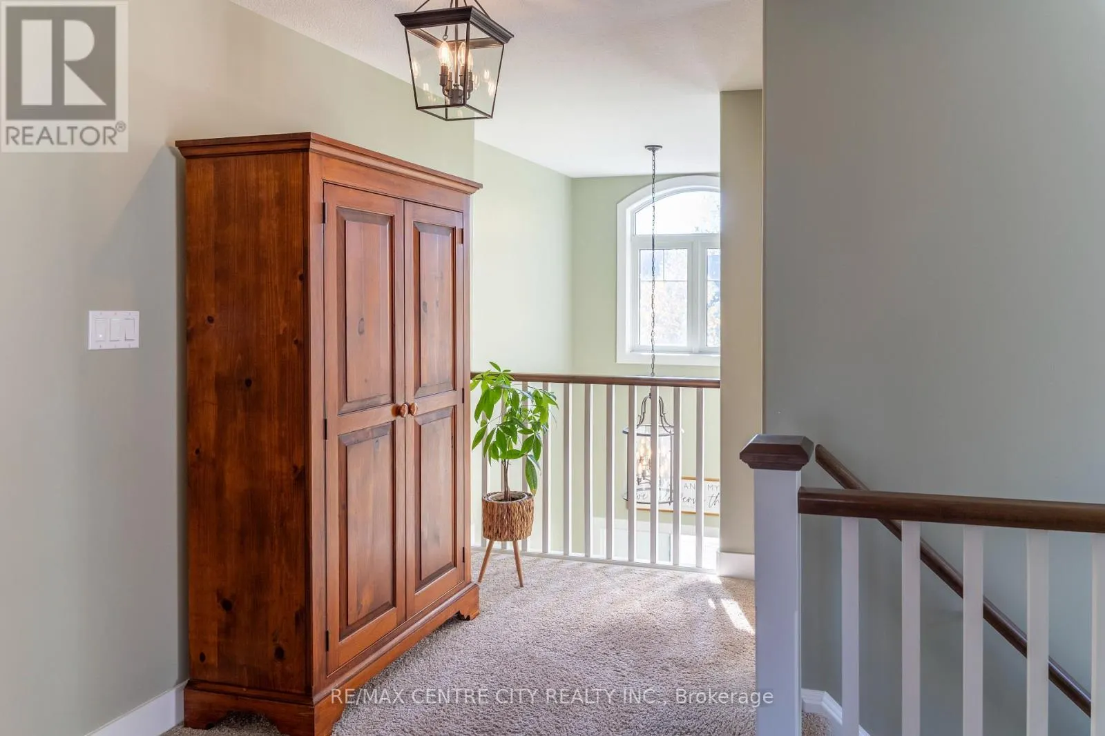 56 CAVERHILL CRESCENT