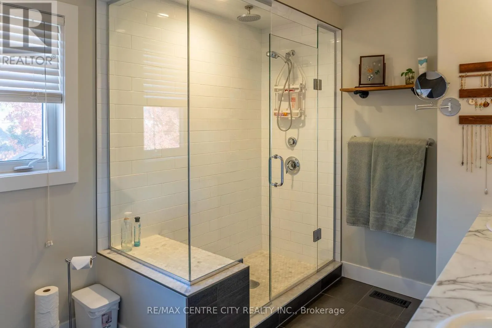 56 CAVERHILL CRESCENT