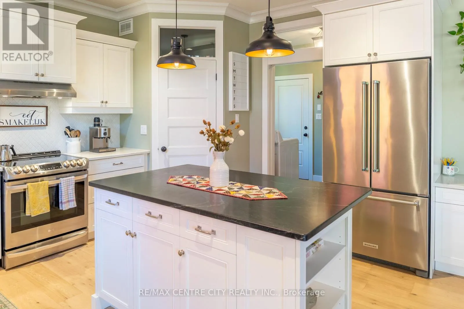 56 CAVERHILL CRESCENT