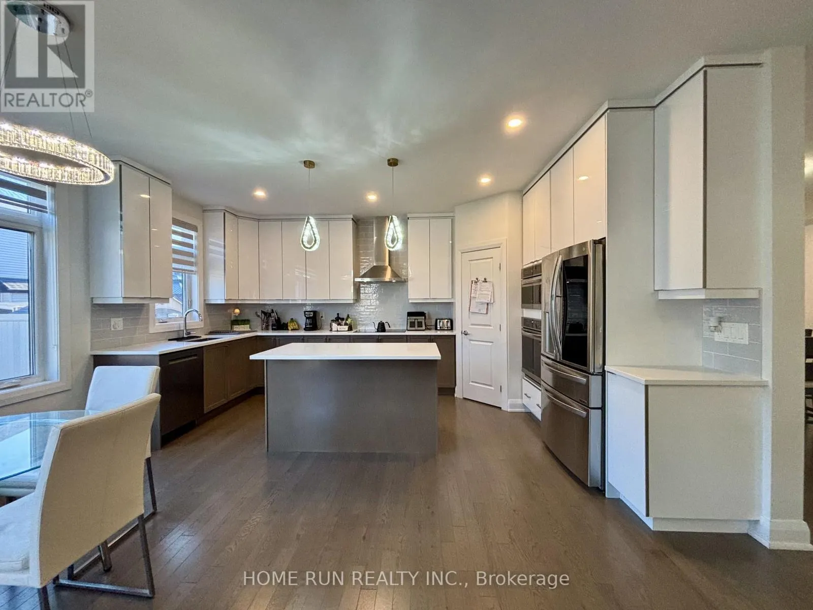 561 HONEYLOCUST AVENUE