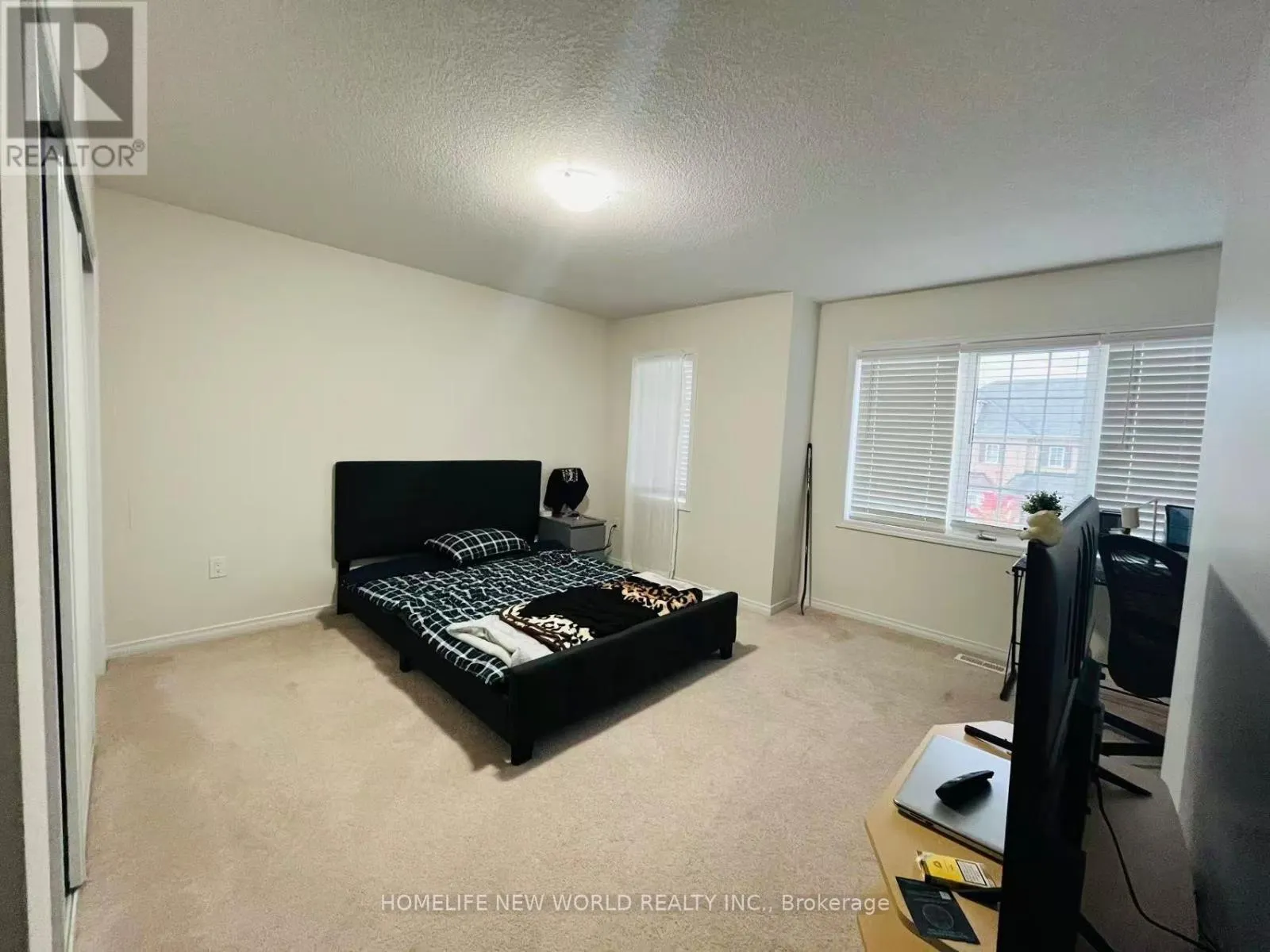 7881 HACKBERRY TRAIL