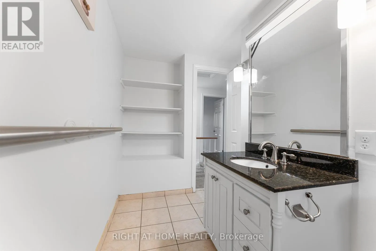 32 - 2296 ORIENT PARK DRIVE