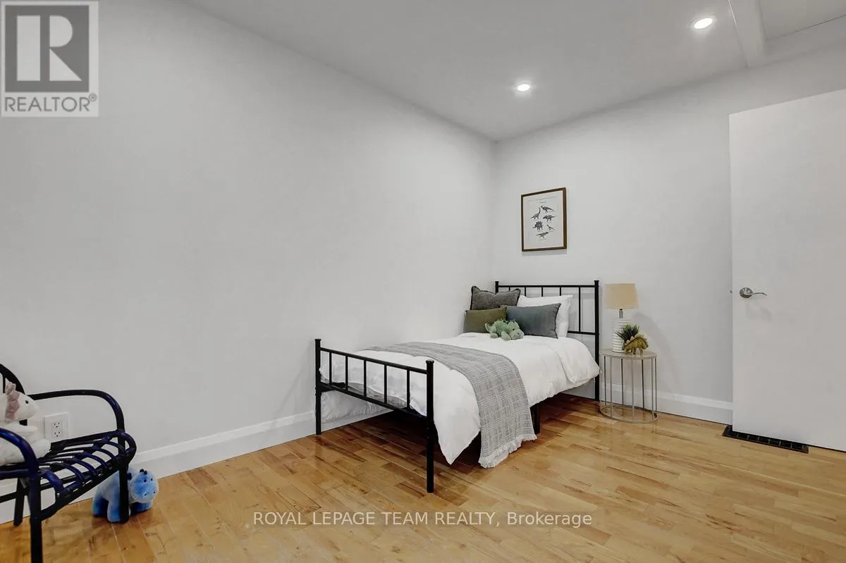 6155 PIPERVILLE ROAD