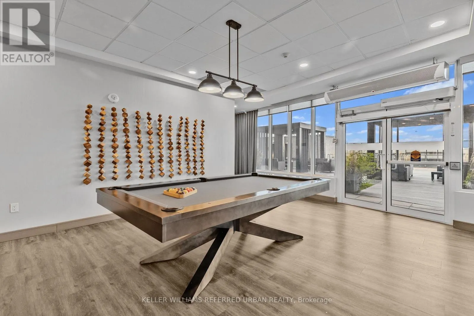 2102 - 20 GEORGE STREET