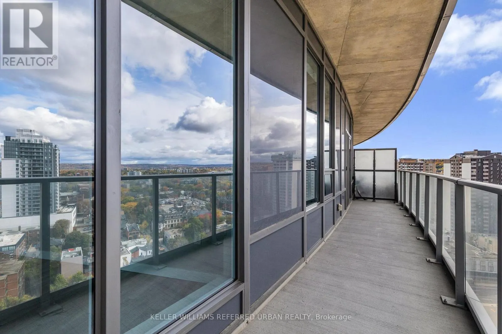 2102 - 20 GEORGE STREET