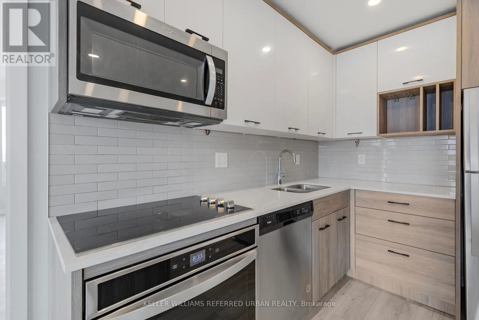 2609 - 20 GEORGE STREET