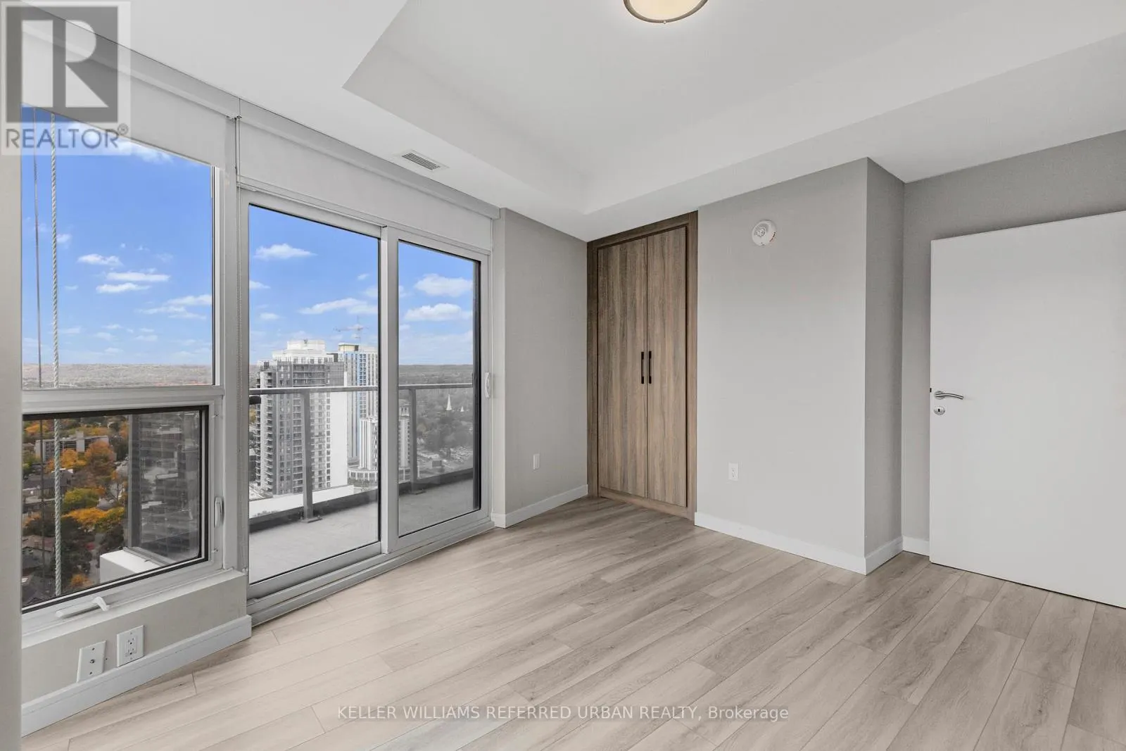 2609 - 20 GEORGE STREET