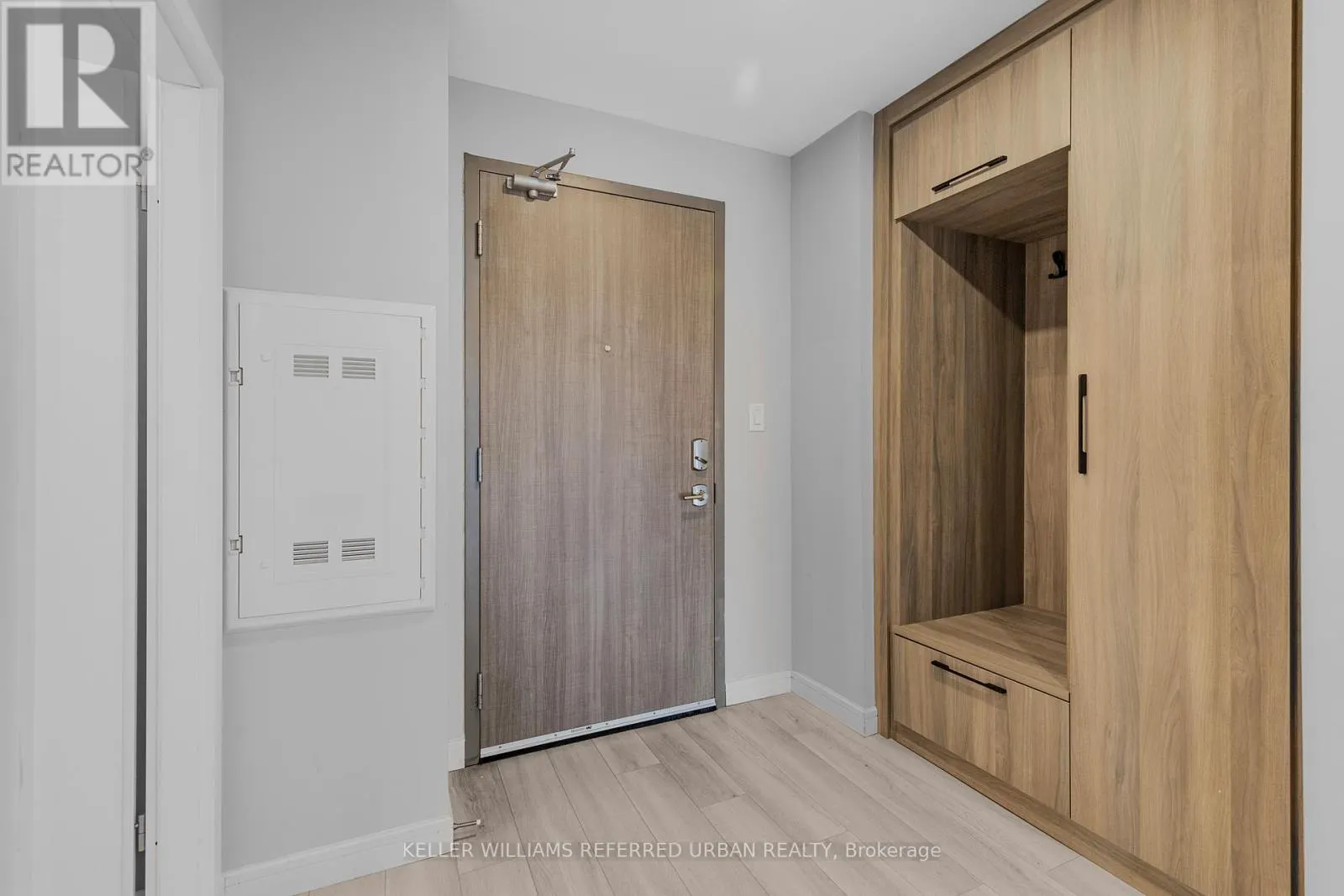 2609 - 20 GEORGE STREET