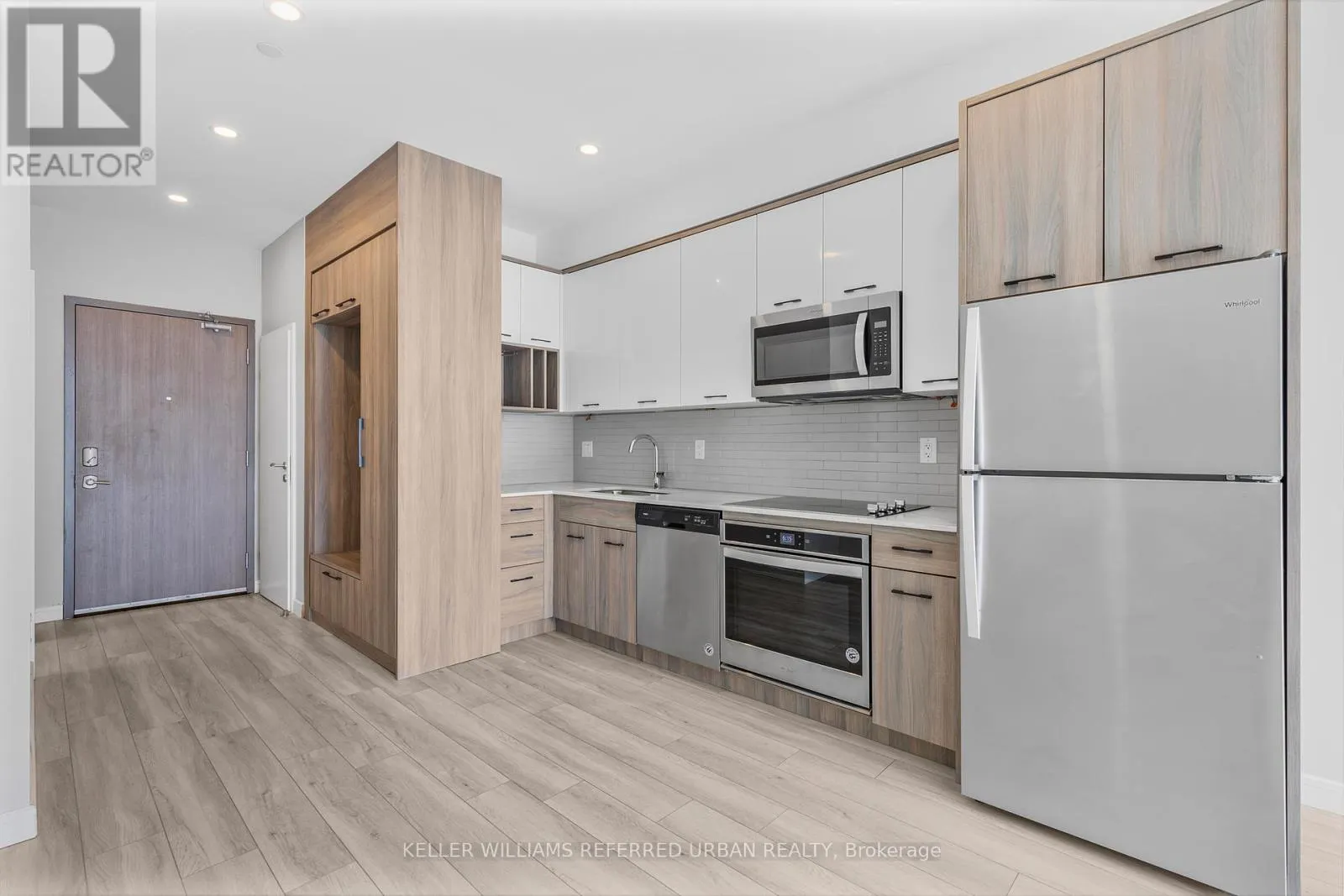 2107 - 20 GEORGE STREET