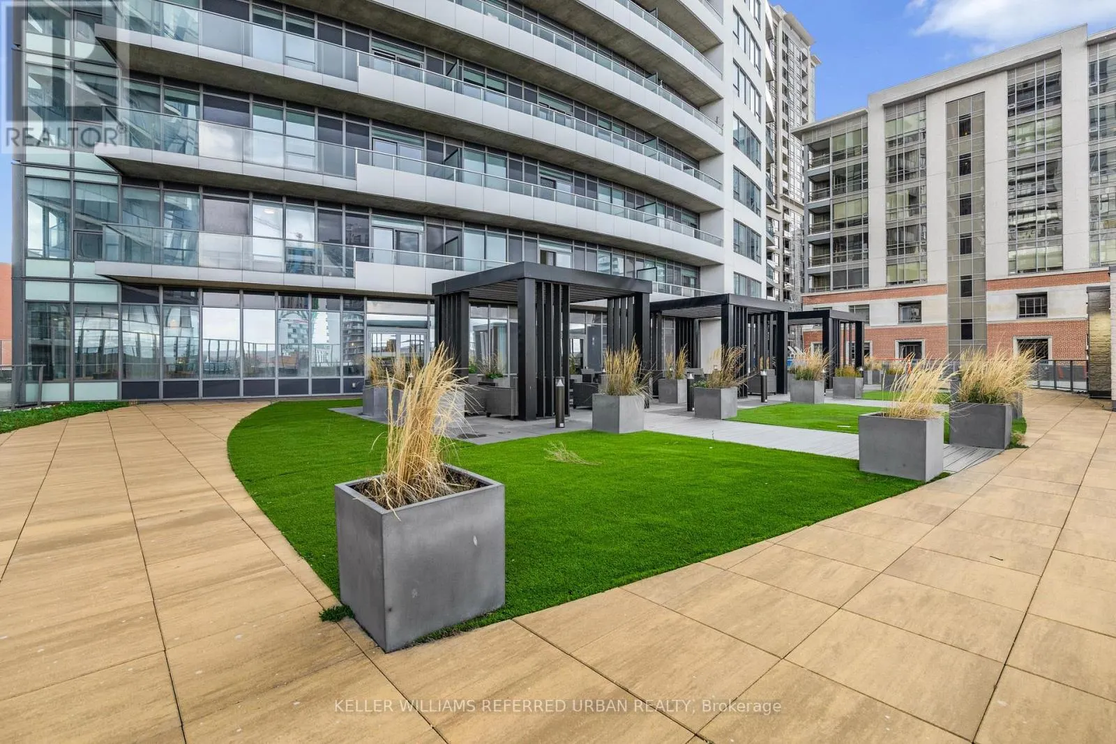 2107 - 20 GEORGE STREET