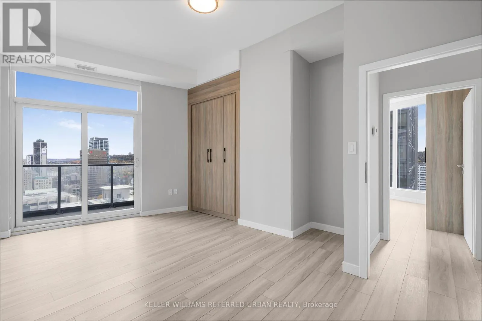 2107 - 20 GEORGE STREET