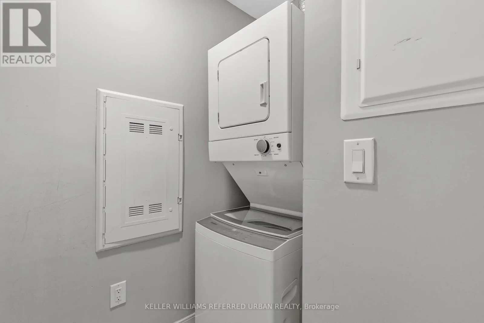 2107 - 20 GEORGE STREET