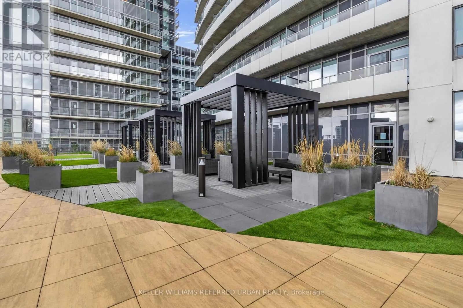 2107 - 20 GEORGE STREET