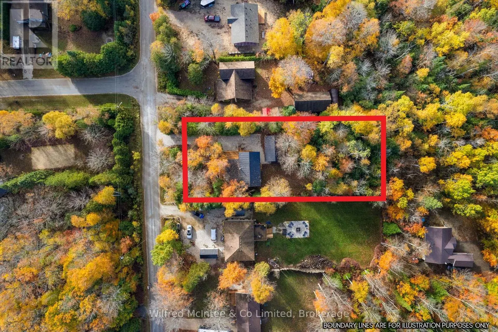 40 ROLLING HILLS DRIVE