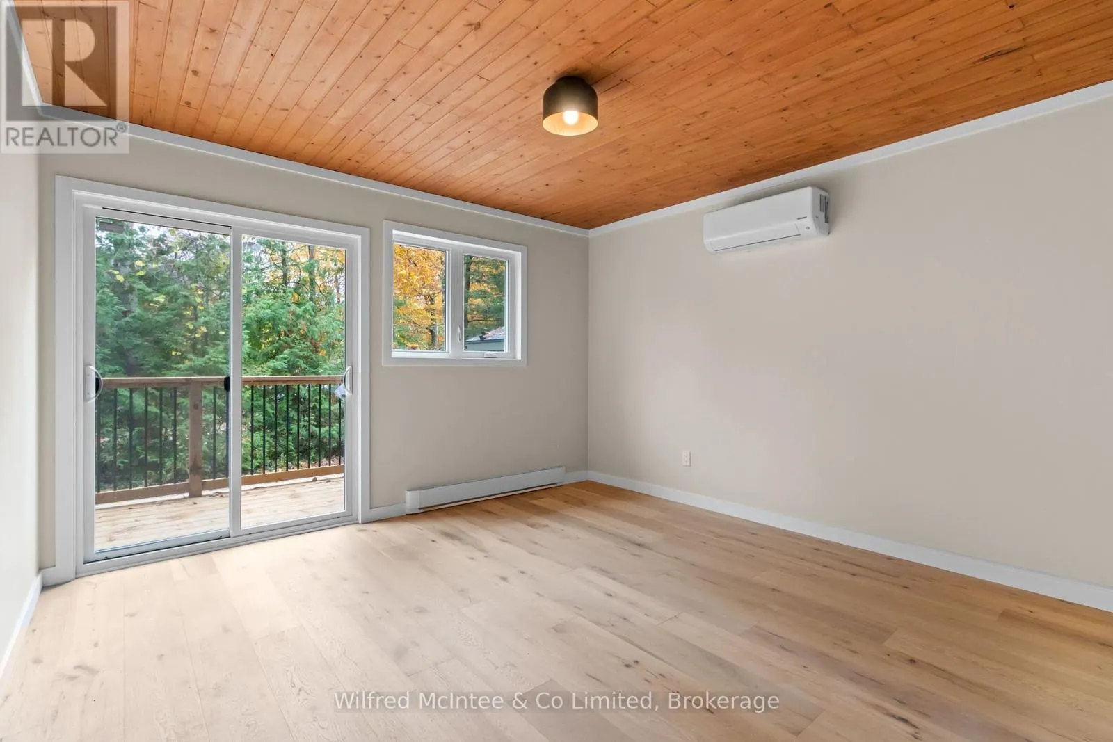 40 ROLLING HILLS DRIVE