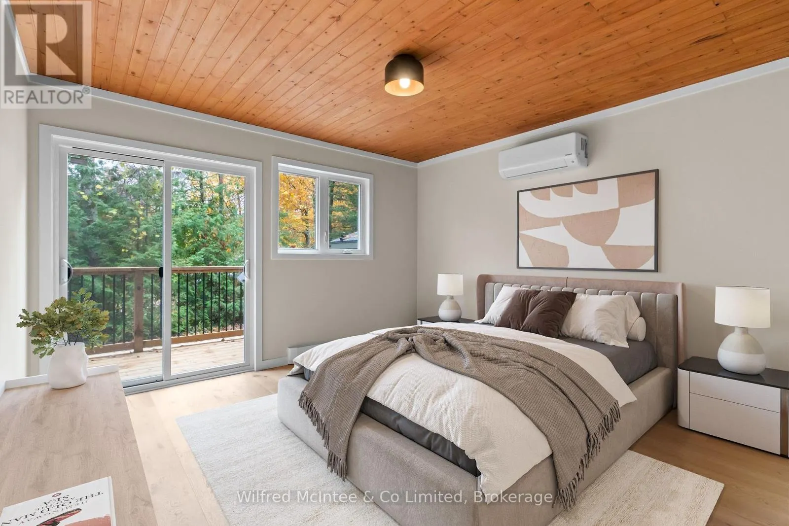 40 ROLLING HILLS DRIVE