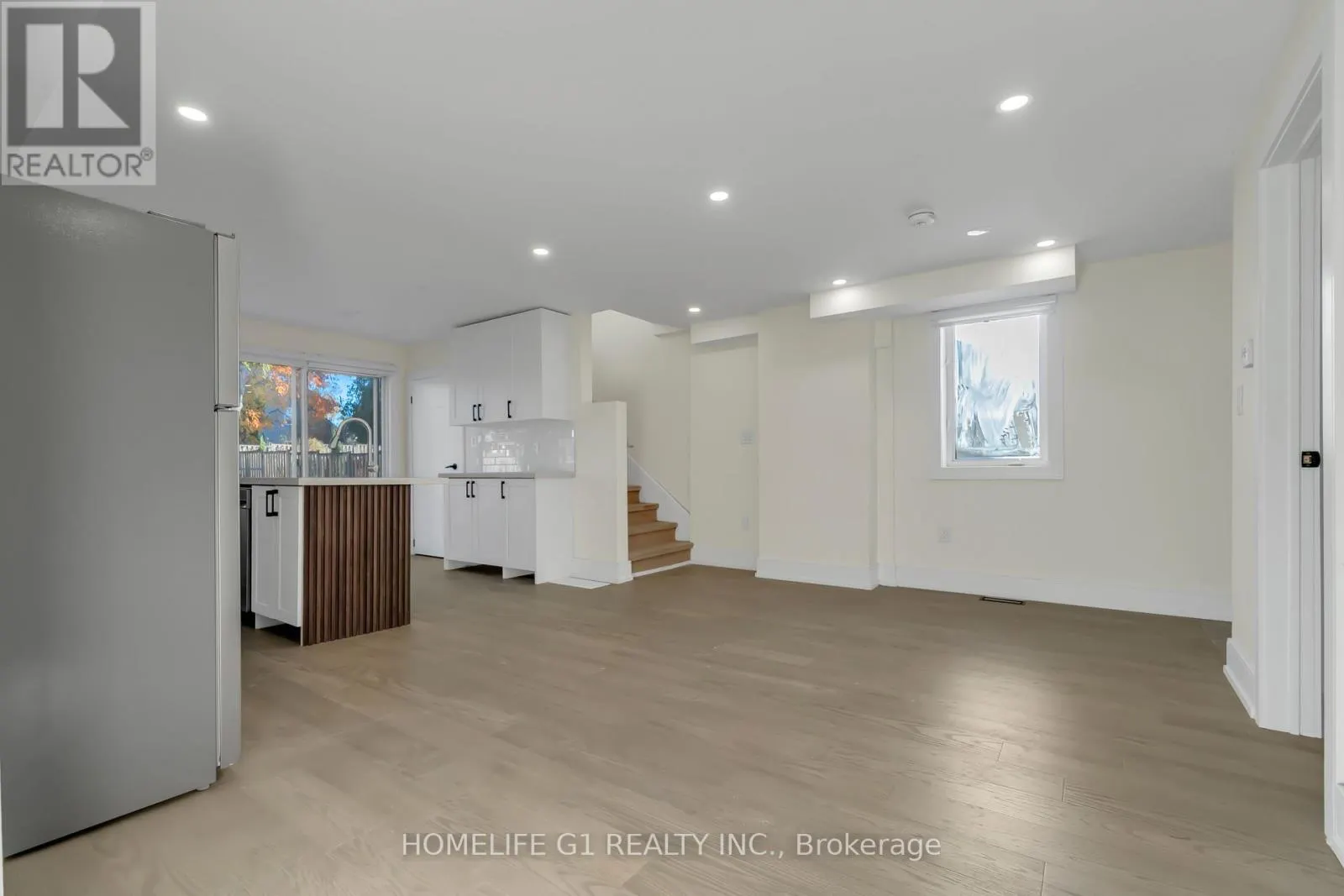 241 CHARLES STREET W