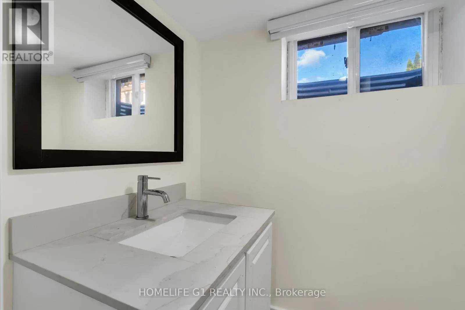 241 CHARLES STREET W