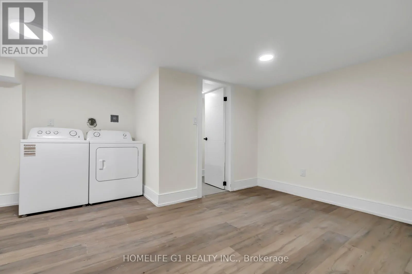 241 CHARLES STREET W