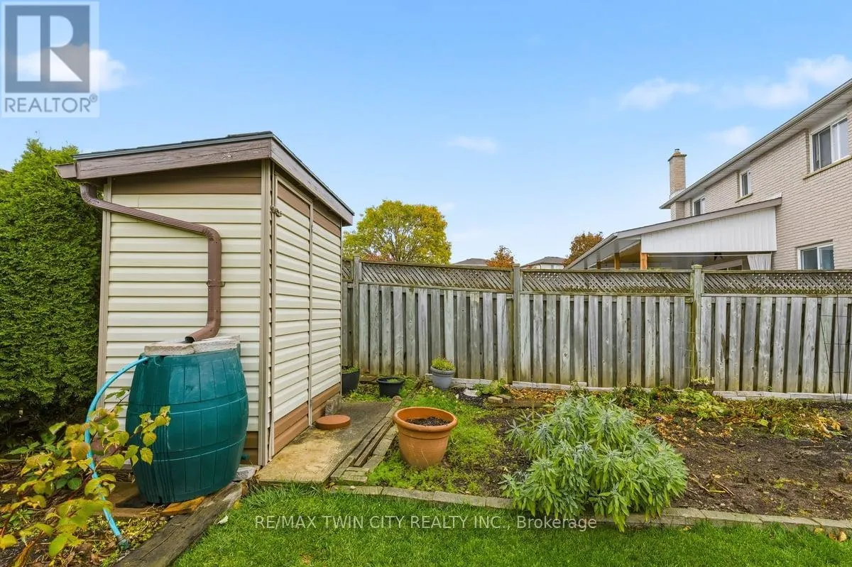 83 HAZELWOOD CRESCENT