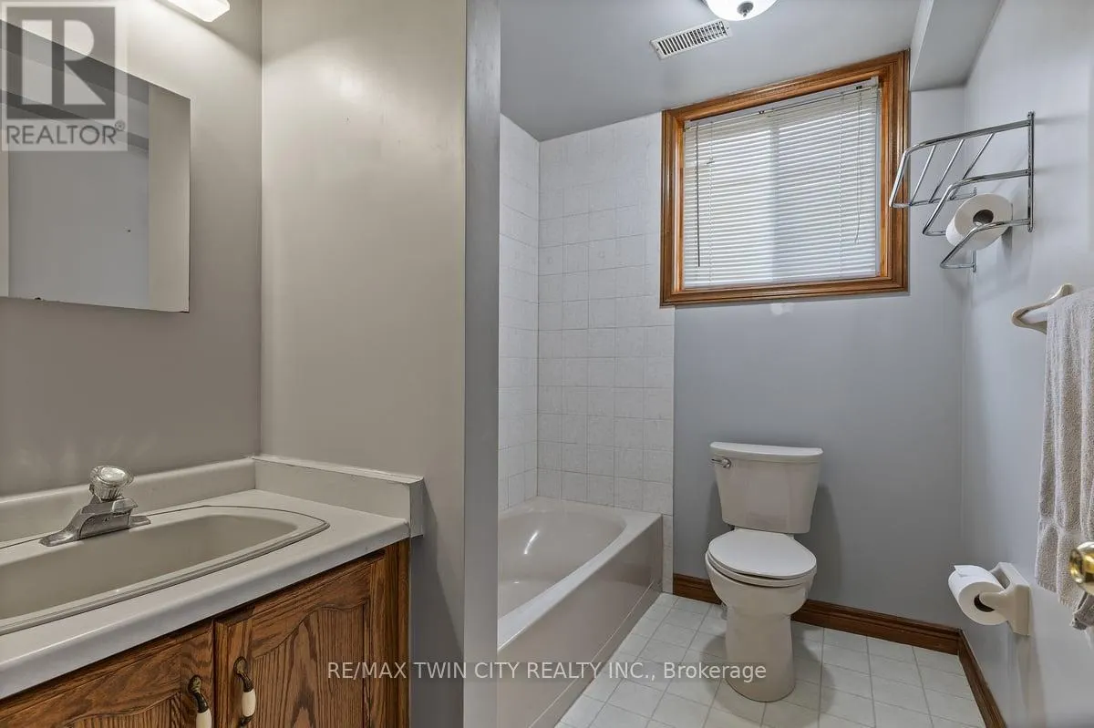 83 HAZELWOOD CRESCENT