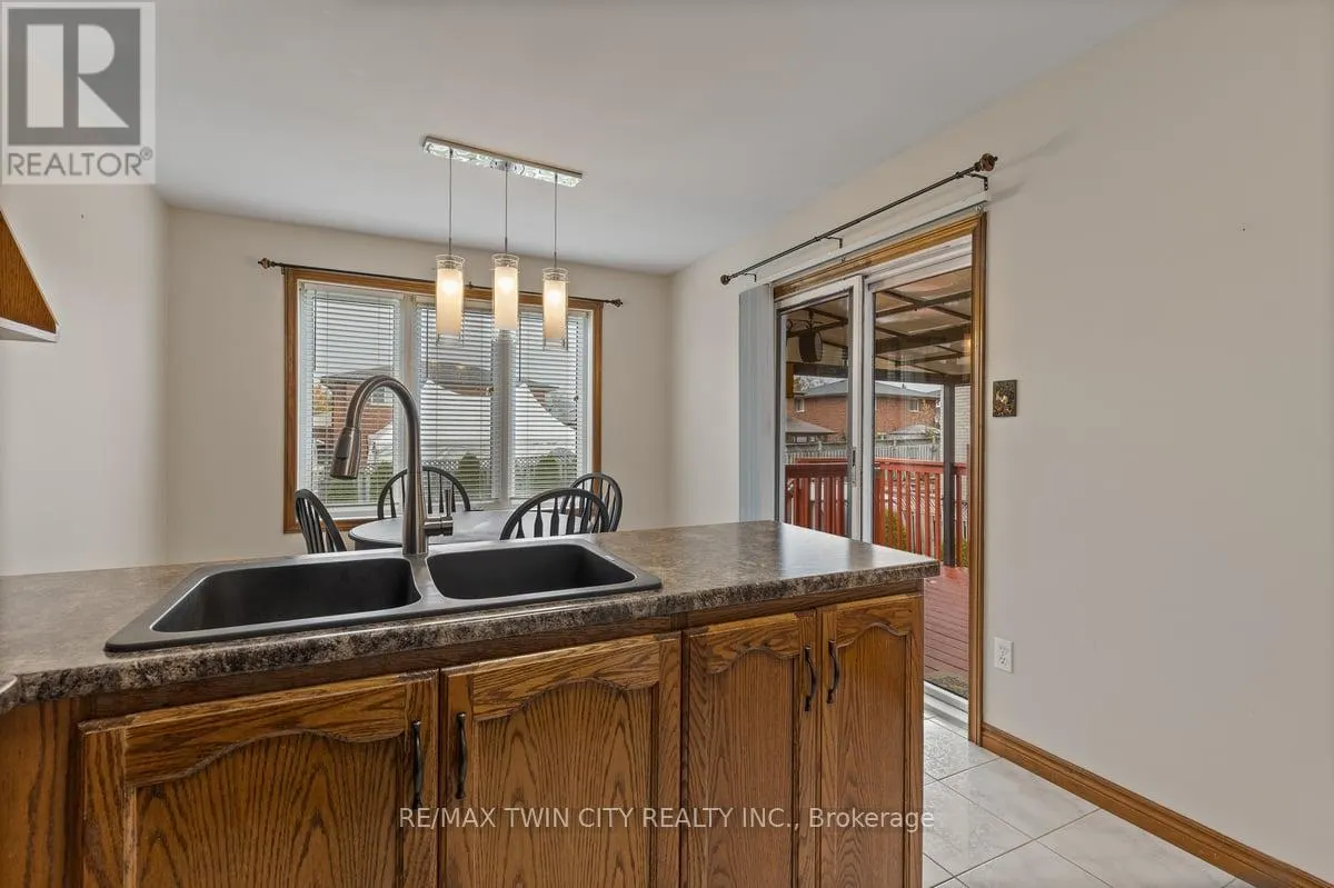 83 HAZELWOOD CRESCENT