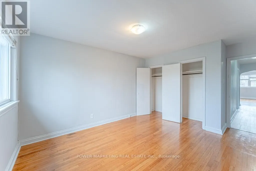 3 - 679 ROOSEVELT AVENUE