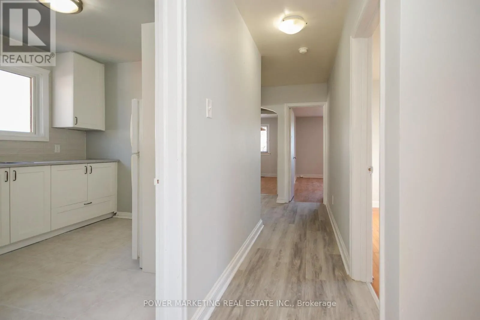 3 - 679 ROOSEVELT AVENUE