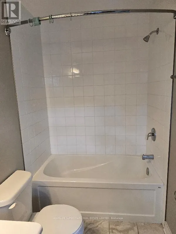 A2 - 439 ATHLONE AVENUE E