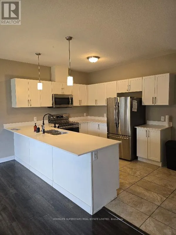 A2 - 439 ATHLONE AVENUE E