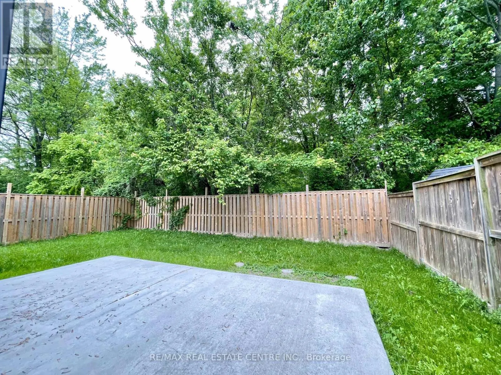 UPPER LEVEL - 5965 CRIMSON DRIVE