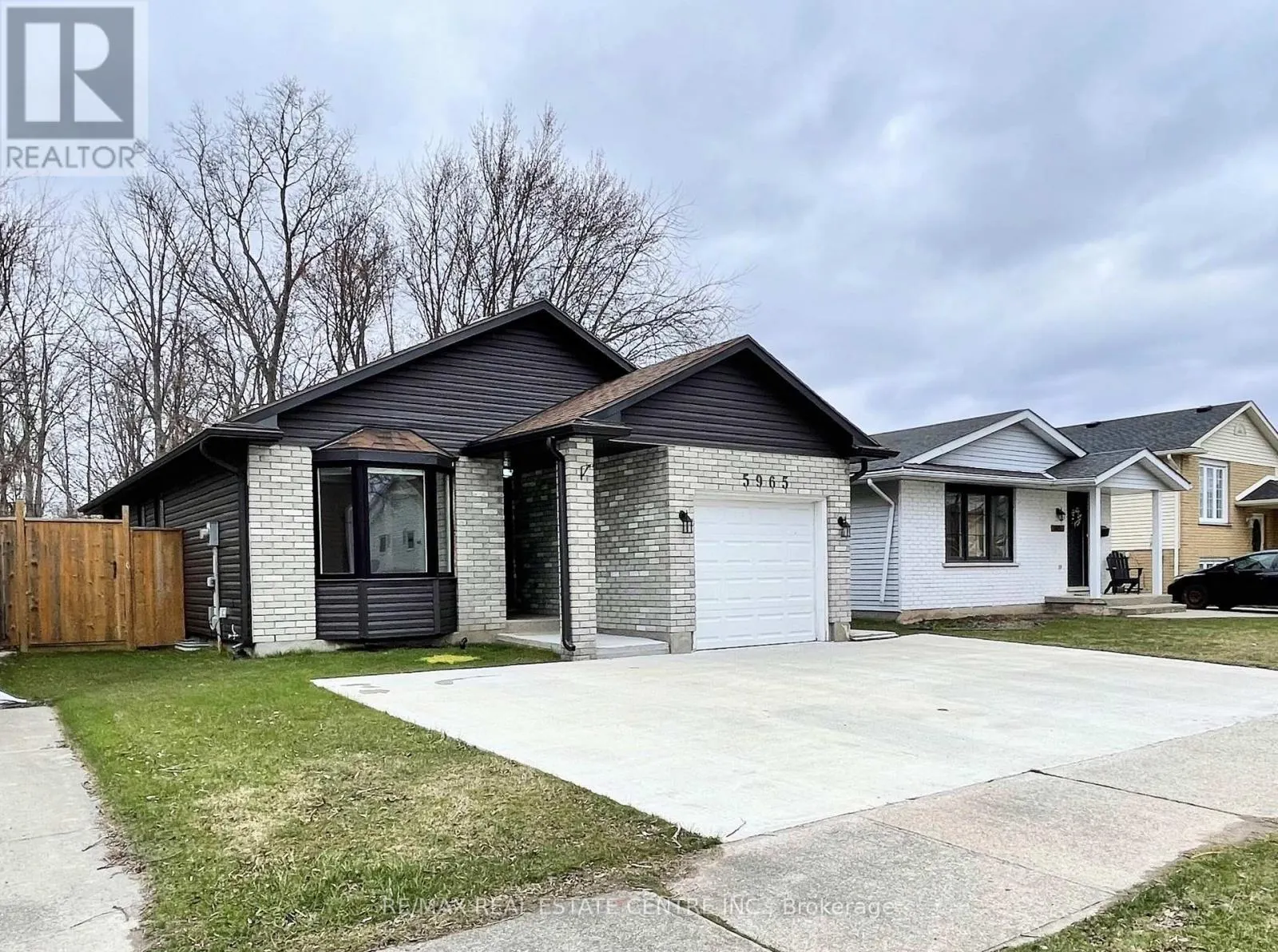 UPPER LEVEL - 5965 CRIMSON DRIVE