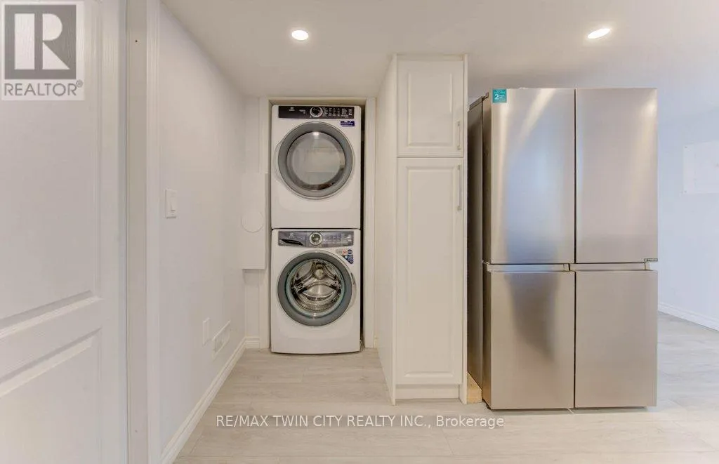 361 BEECHDROPS DRIVE