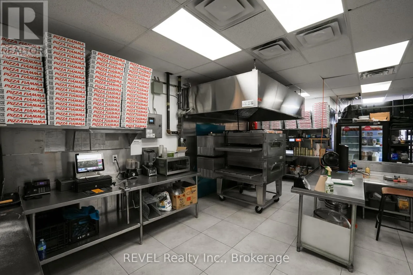 5 - 1001 LANGS DRIVE, #5