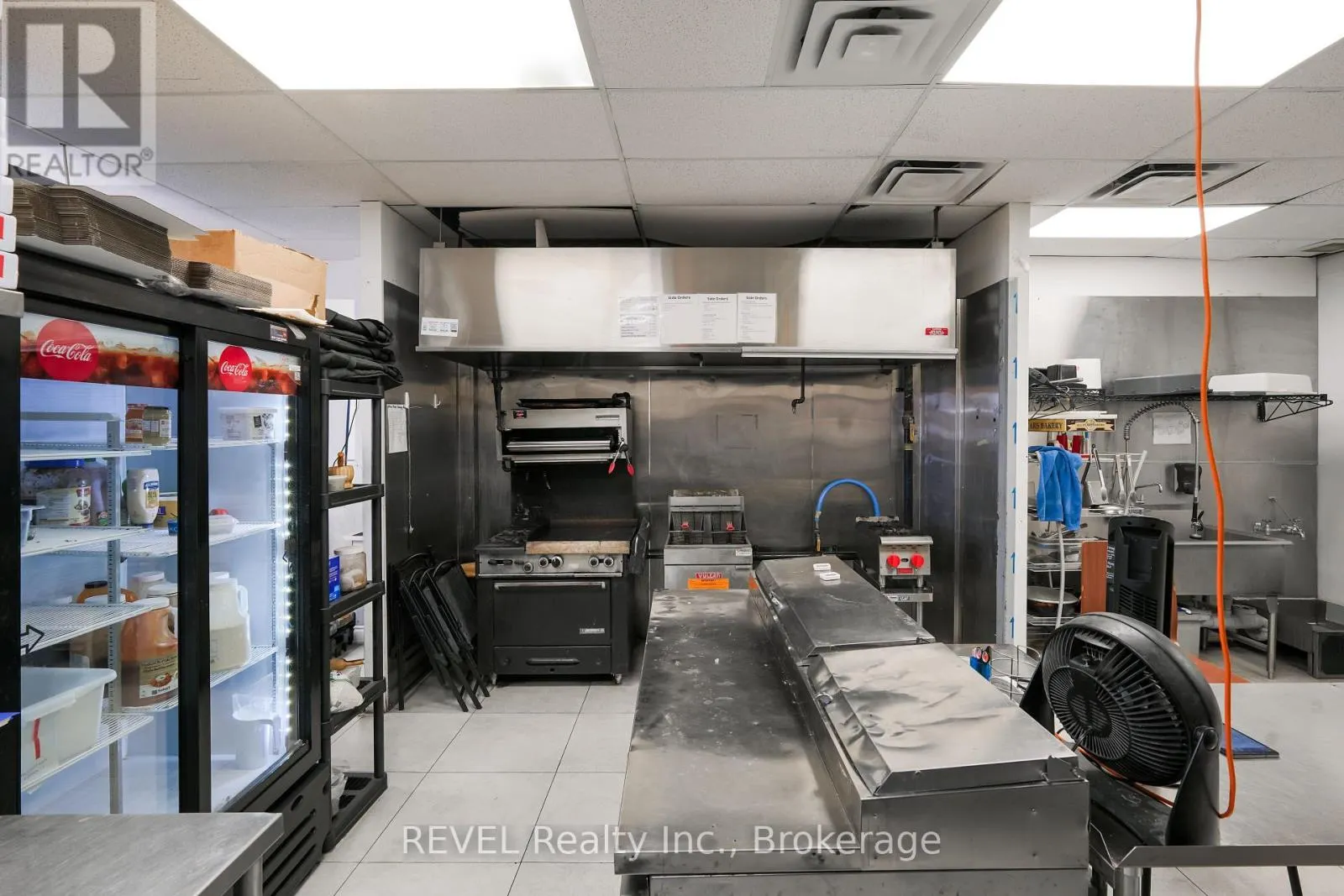 5 - 1001 LANGS DRIVE, #5