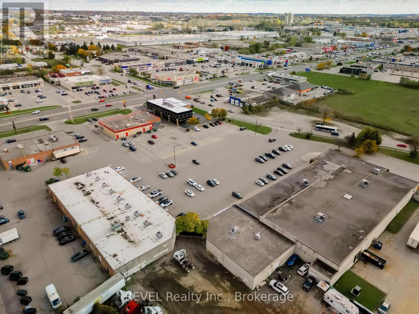 5 - 1001 LANGS DRIVE, #5