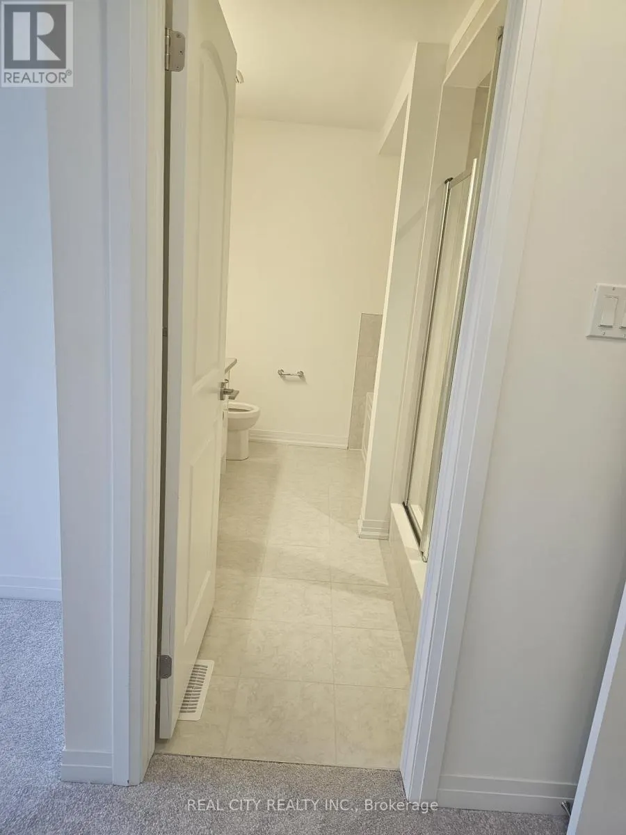 37 GEORGE BRIER DRIVE W