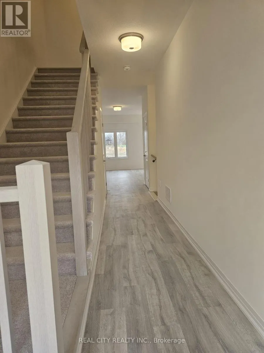 37 GEORGE BRIER DRIVE W