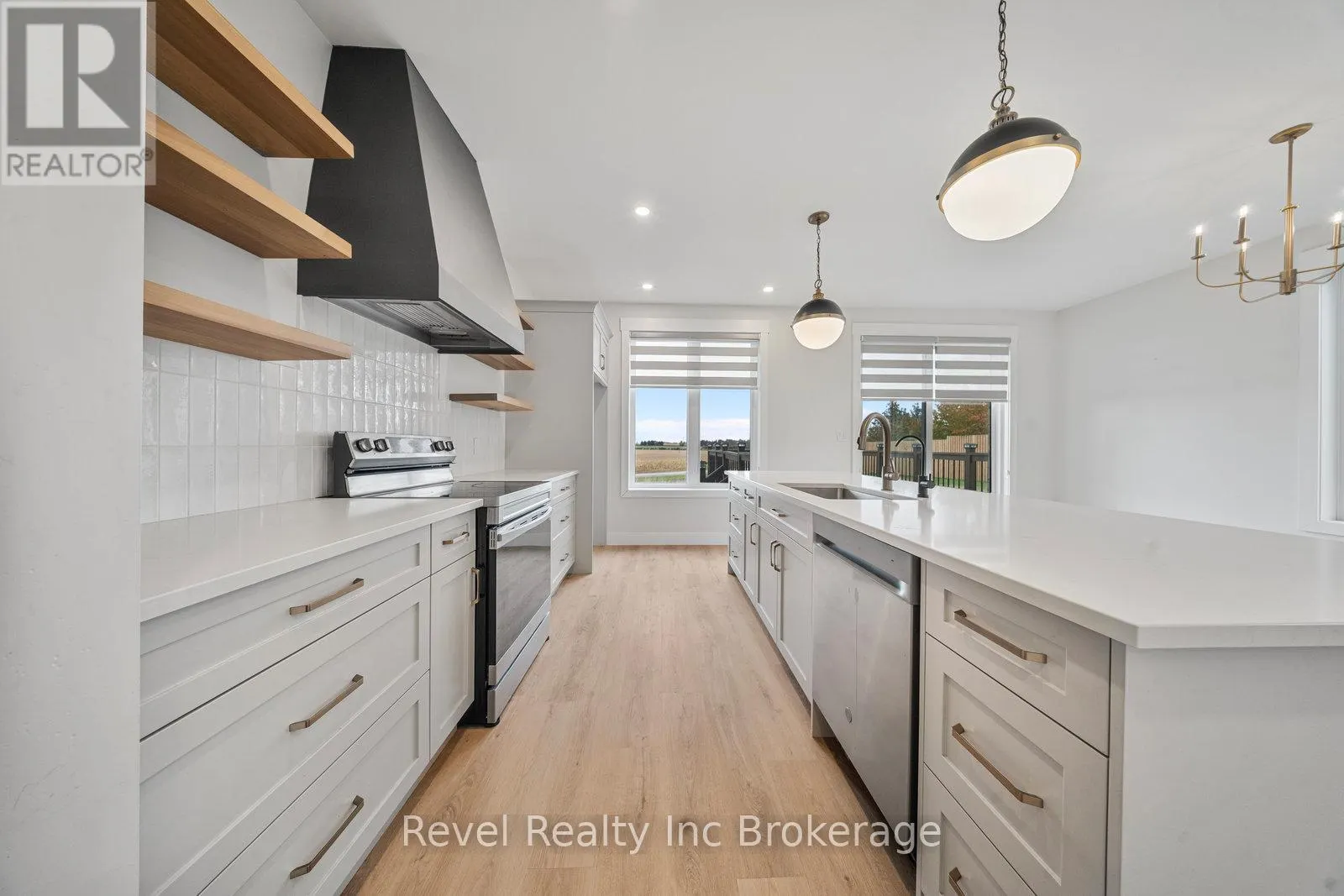 574252 OLD SCHOOL LINE