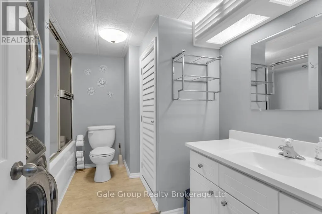 596101 HWY 59 TROPICANA #15 CRESCENT E