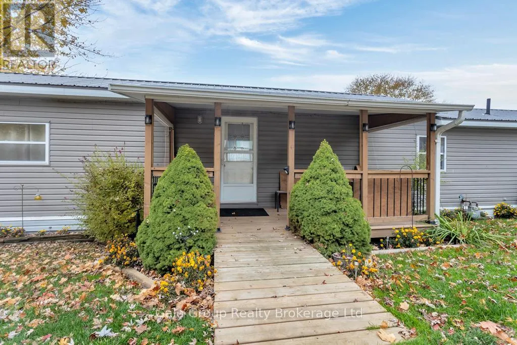 596101 HWY 59 TROPICANA #15 CRESCENT E