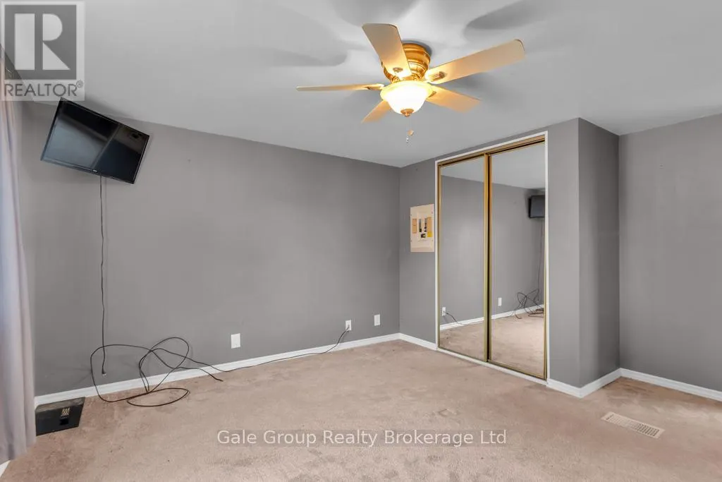 596101 HWY 59 TROPICANA #15 CRESCENT E