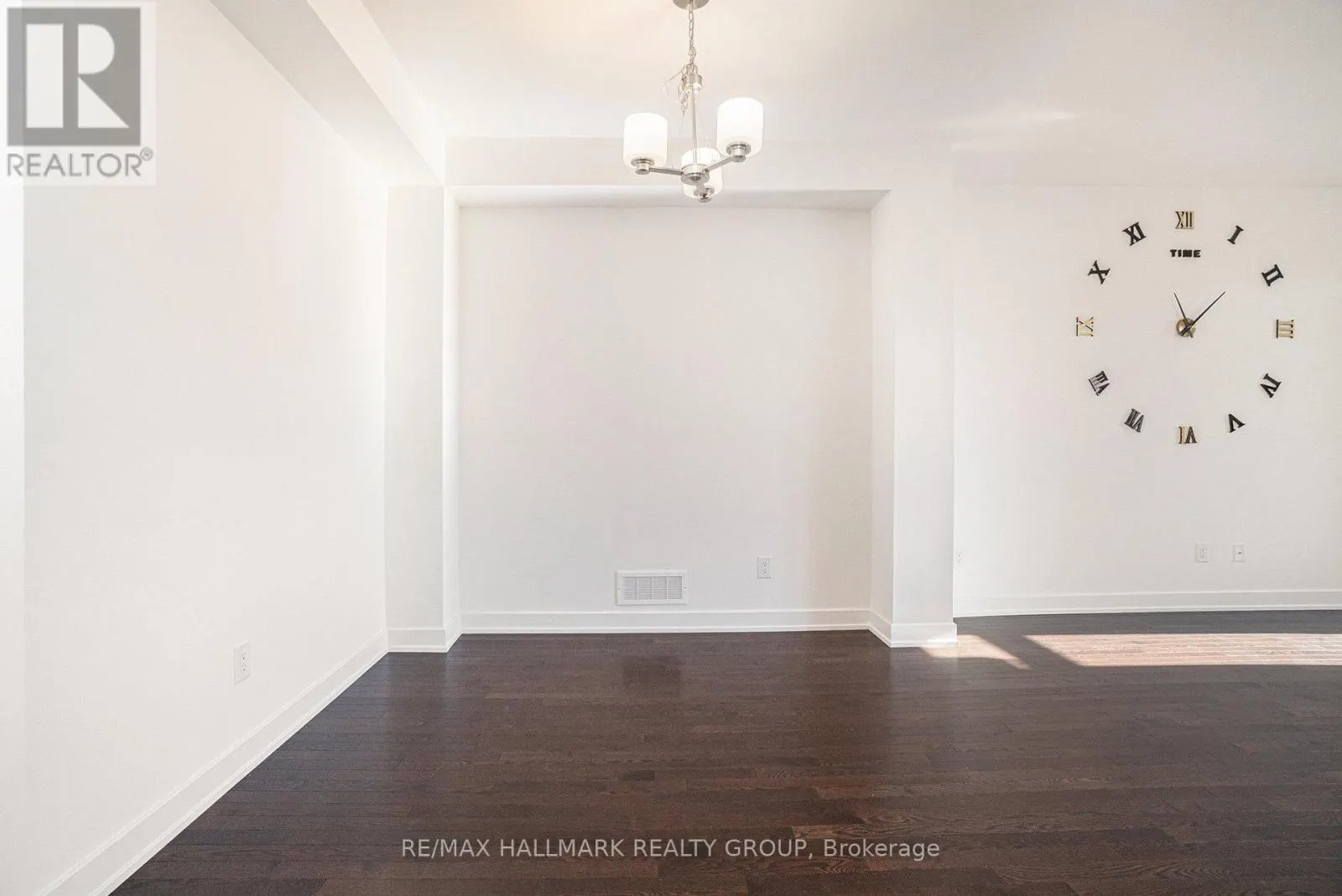 262 DARJEELING AVENUE