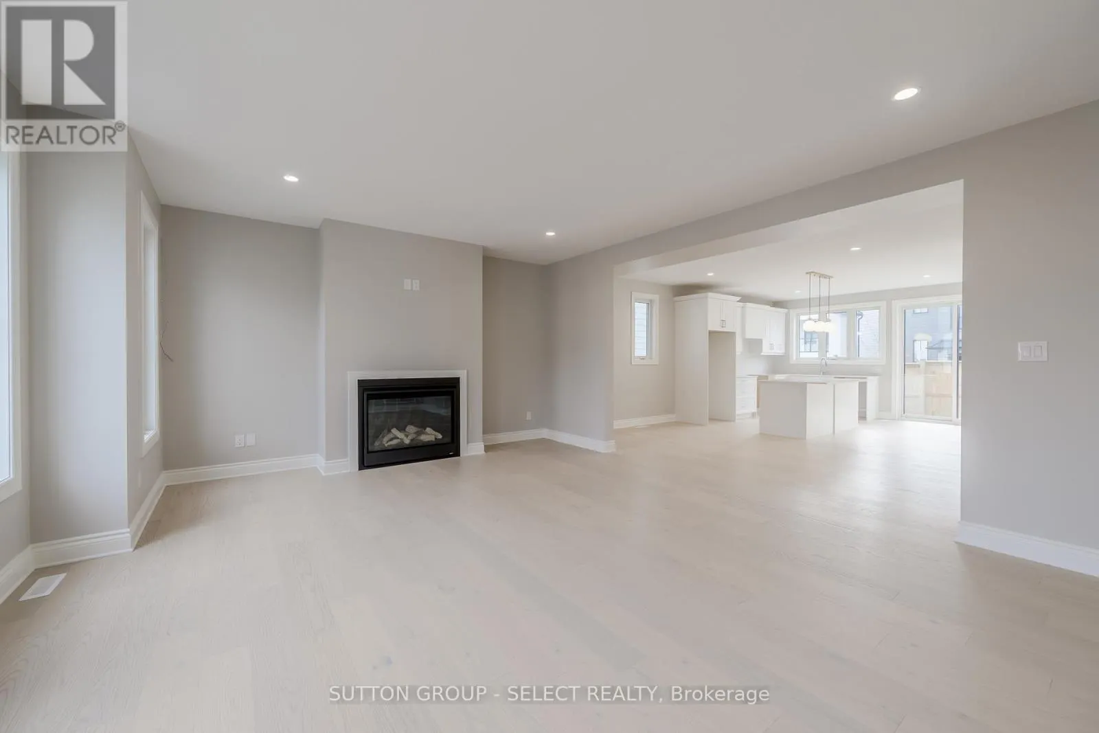 9 - 2835 SHEFFIELD PLACE, #9